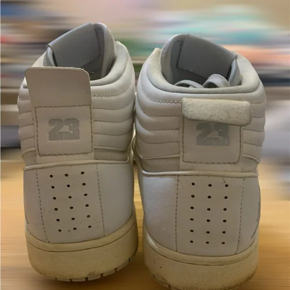 Jordan White Sneakers with Jumpman Logo and Leather Panels - Picture 3 of 3